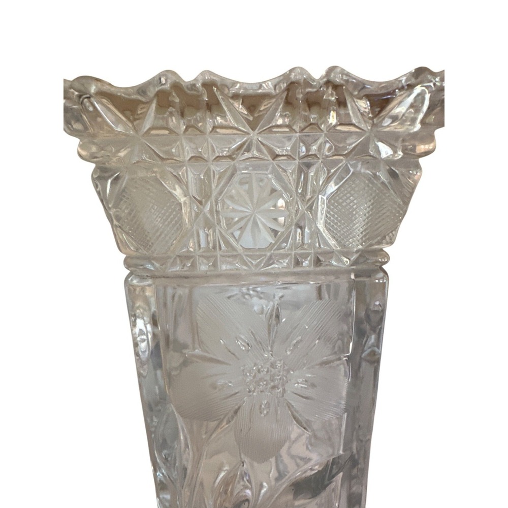 Vintage Crystal Vase With Floral & Geometric Pattern Square - Picture 2 of 4